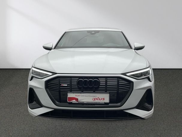 Audi e-tron S-line 300 kW image number 2