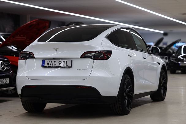 Tesla Model Y Long Range AWD 378 kW image number 7