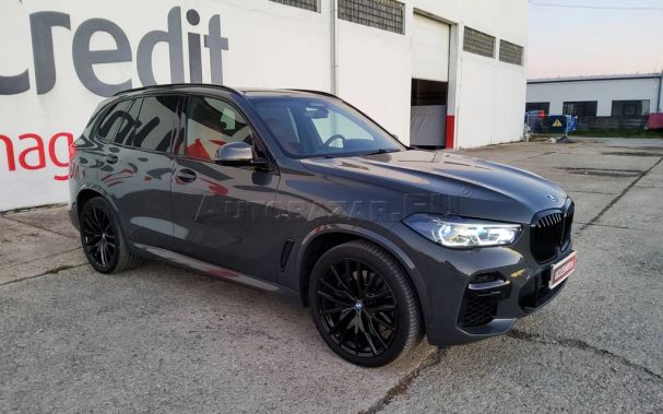 BMW X5 M50i xDrive 390 kW image number 1