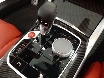 Car image 37