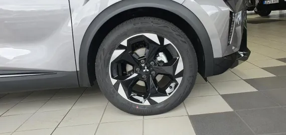 Car image 31