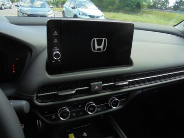 Car image 26