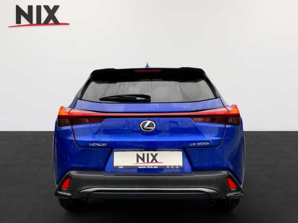 Lexus UX 300h 144 kW image number 3