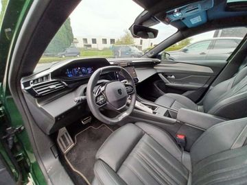 Car image 26