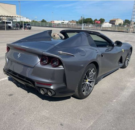 Ferrari 812 GTS 588 kW image number 2