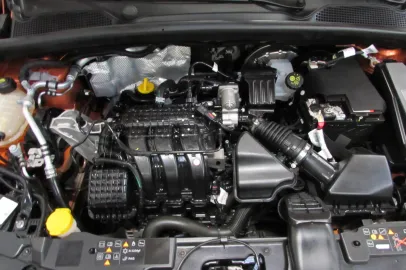 Car image 19
