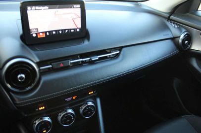 Car image 26