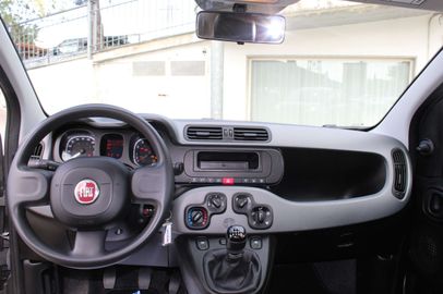 Car image 15