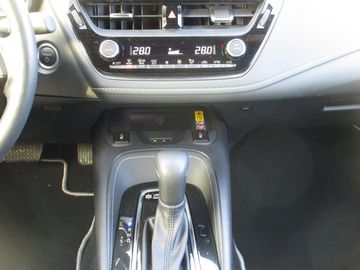 Car image 21