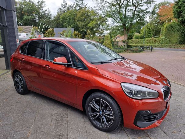 BMW 220i Active Tourer Active Tourer 132 kW image number 3