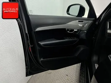 Car image 36