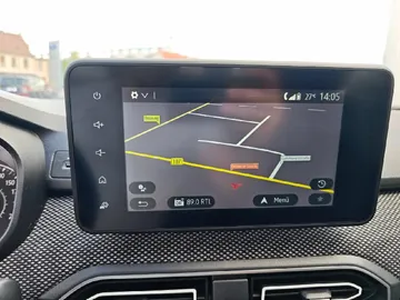 Car image 23