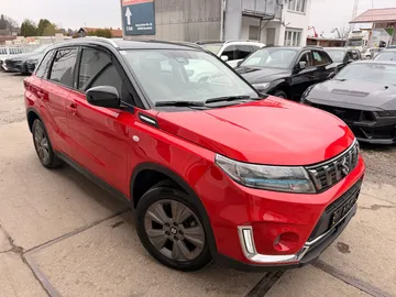 Car image 4