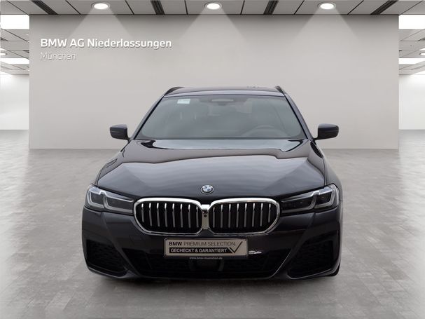 BMW 540d Touring M Sportpaket xDrive 250 kW image number 2