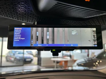 Car image 27