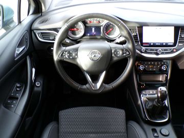 Car image 8