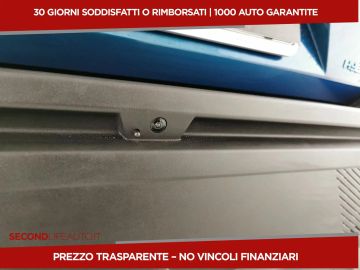 Car image 35