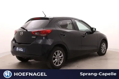 Car image 4