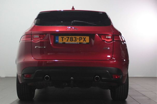 Jaguar F-Pace 25t AWD Portfolio 185 kW image number 6