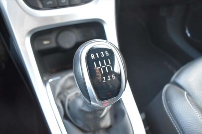 Car image 30