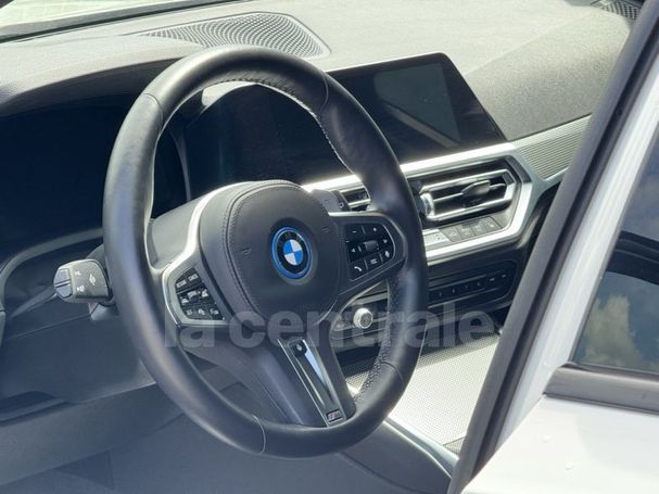 BMW 330 Touring 185 kW image number 20