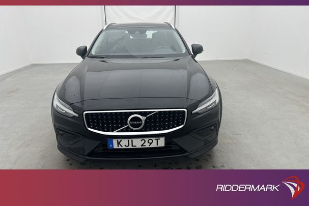 Volvo V60 Cross Country D4 AWD 140 kW image number 9