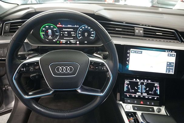 Audi e-tron 55 quattro 300 kW image number 11