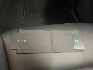 Car image 34