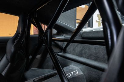 Car image 31