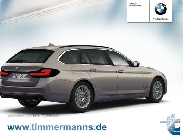 BMW 540i Touring xDrive 245 kW image number 2