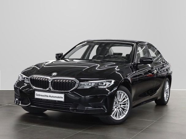 BMW 318i Sport Line 115 kW image number 1