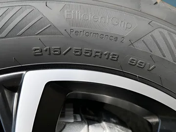Car image 31