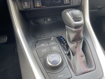 Car image 30