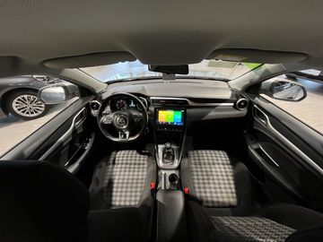 Car image 23