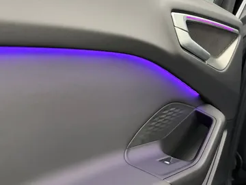 Car image 34