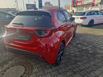 Car image 4