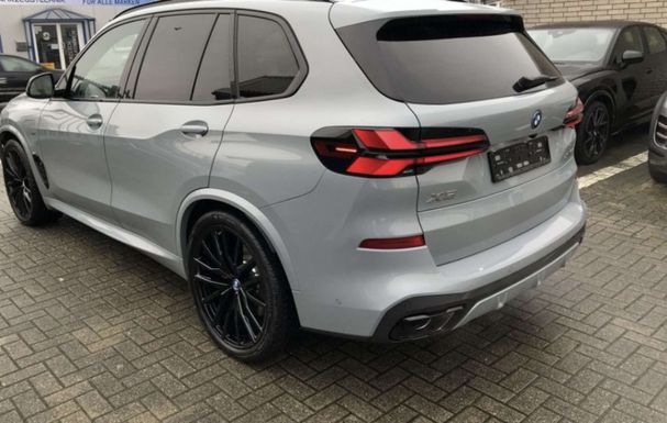 BMW X5 50e xDrive 360 kW image number 4