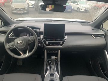 Car image 12