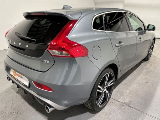 Volvo V40 T3 112 kW image number 3