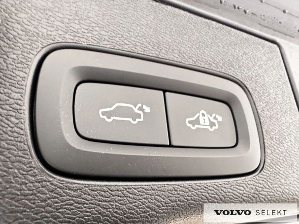 Volvo XC60 AWD 145 kW image number 33