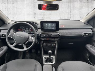 Car image 10