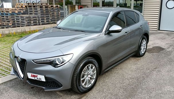 Alfa Romeo Stelvio 2.2 Diesel AT8 Business 118 kW image number 1