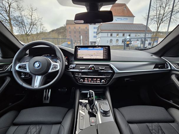 BMW 530 Touring 185 kW image number 16