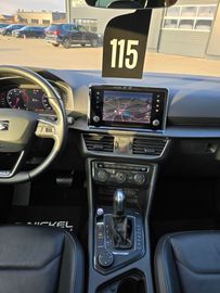 Car image 36