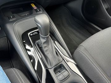 Car image 12