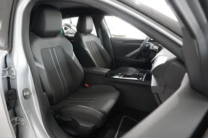 Car image 48