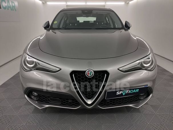 Alfa Romeo Stelvio 2.2 Diesel AT8 Super 140 kW image number 3