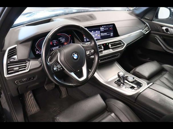 BMW X5 xDrive30d xLine 198 kW image number 10