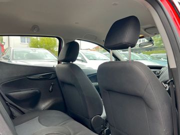 Car image 15