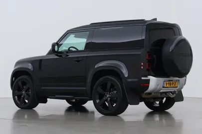 Car image 48